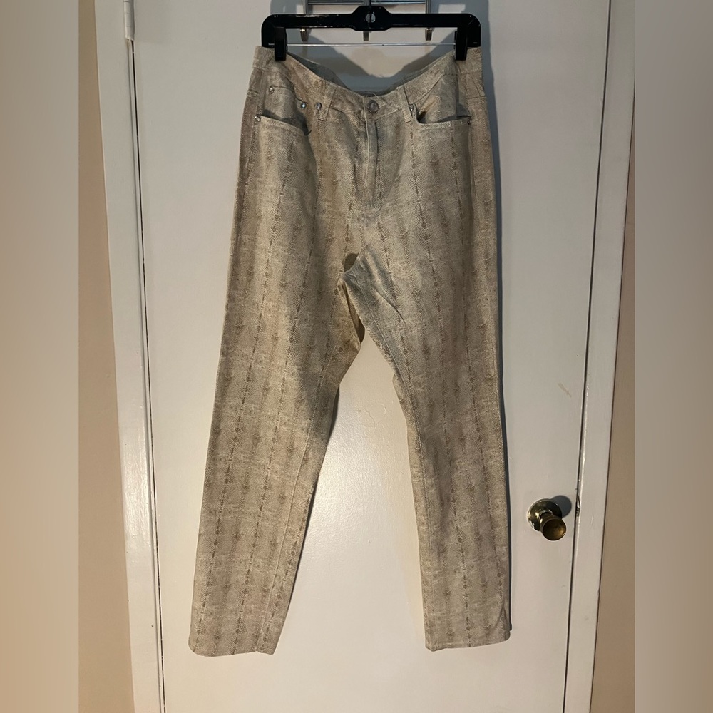 Hybrid & Company Jean Style Pants
